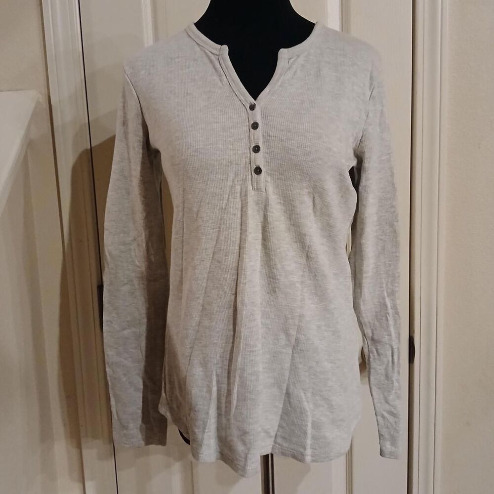 Grey North River Outfitters long sleeve Henley thermal button-up V-neck top S